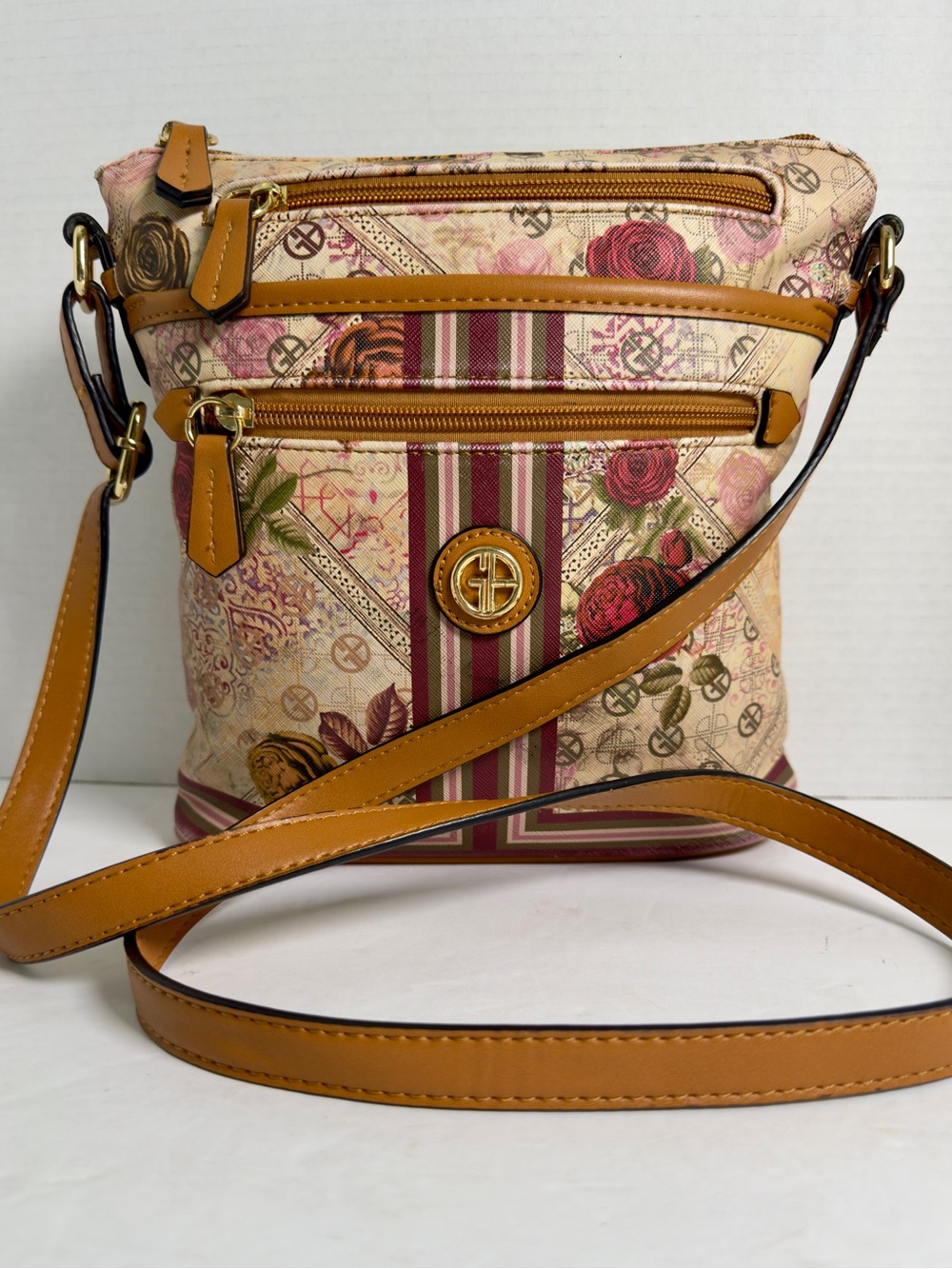 Giani Bernini Floral Crossbody Bag in Tan and Pink like new